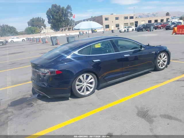 45902965 :رقم المزاد ، 5YJSA1CN4DFP20590 vin ، 2013 Tesla Model S مزاد بيع