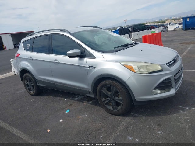 1FMCU0GX3FUB86084 Ford ESCAPE SE