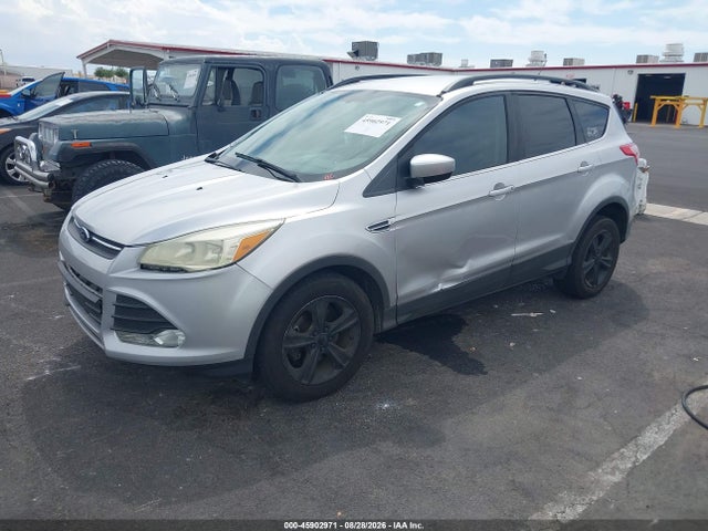 1FMCU0GX3FUB86084 Ford ESCAPE SE