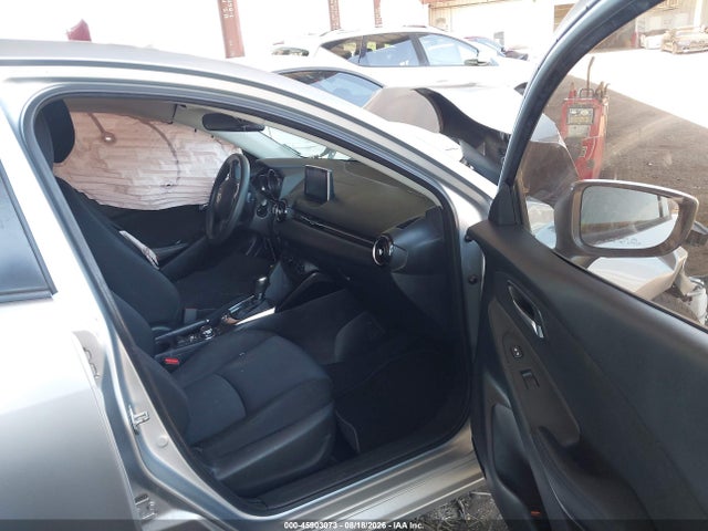 2018 Toyota Yaris Ia მანქანა იყიდება აუქციონზე, vin: 3MYDLBYV6JY322333, აუქციონის ნომერი: 45903073