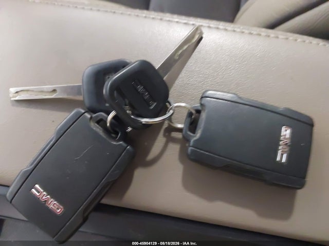 45904129 :رقم المزاد ، 1GKS2GKCXFR118925 vin ، 2015 Gmc Yukon Xl 1500 Sle مزاد بيع