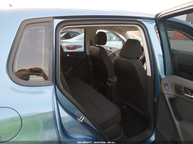 45904177 :رقم المزاد ، WVGAV7AX3HK053782 vin ، 2017 Volkswagen Tiguan 2.0t/2.0t S مزاد بيع