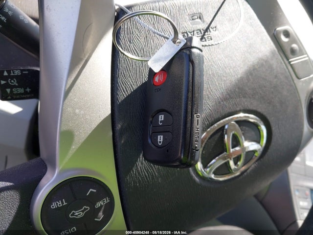 JTDKN3DU8F0434619 Toyota Prius Two