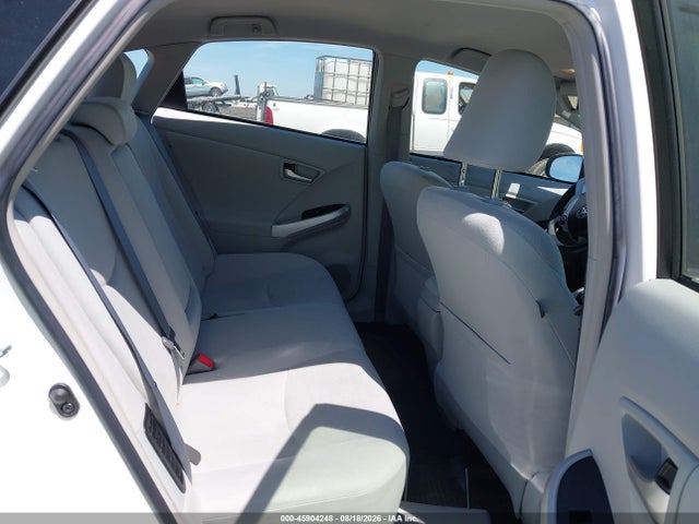 JTDKN3DU8F0434619 Toyota Prius Two