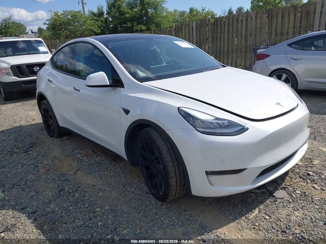 2021 Tesla Model Y Long Range Dual Motor All-wheel Drive მანქანა იყიდება აუქციონზე, vin: 5YJYGDEE0MF262618, აუქციონის ნომერი: 45904302