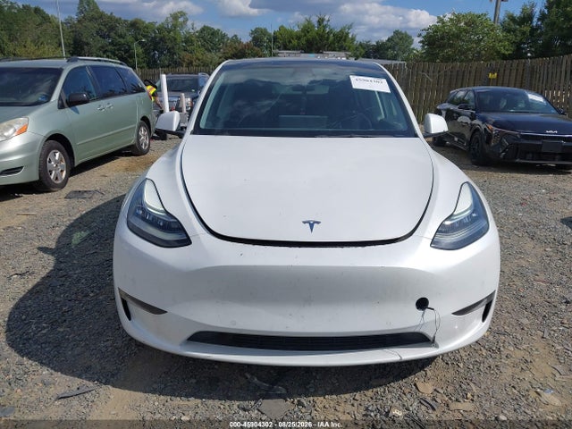 2021 Tesla Model Y Long Range Dual Motor All-wheel Drive მანქანა იყიდება აუქციონზე, vin: 5YJYGDEE0MF262618, აუქციონის ნომერი: 45904302