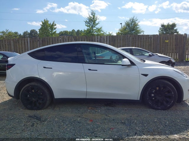 2021 Tesla Model Y Long Range Dual Motor All-wheel Drive მანქანა იყიდება აუქციონზე, vin: 5YJYGDEE0MF262618, აუქციონის ნომერი: 45904302