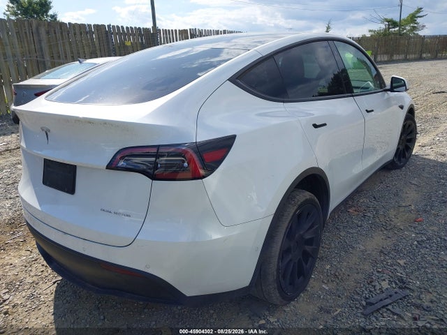 2021 Tesla Model Y Long Range Dual Motor All-wheel Drive მანქანა იყიდება აუქციონზე, vin: 5YJYGDEE0MF262618, აუქციონის ნომერი: 45904302