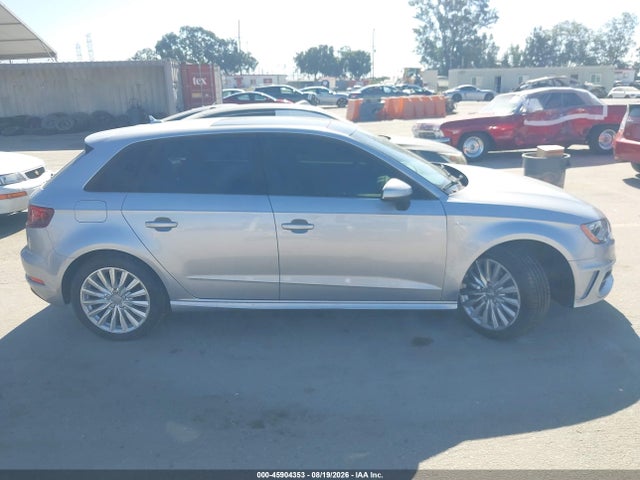 Продаж на аукціоні авто 2016 Audi A3 E-tron 1.4t Premium, vin: WAUUPBFFXGA088464, номер лоту: 45904353