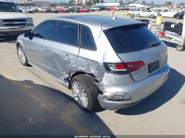 Продаж на аукціоні авто 2016 Audi A3 E-tron 1.4t Premium, vin: WAUUPBFFXGA088464, номер лоту: 45904353