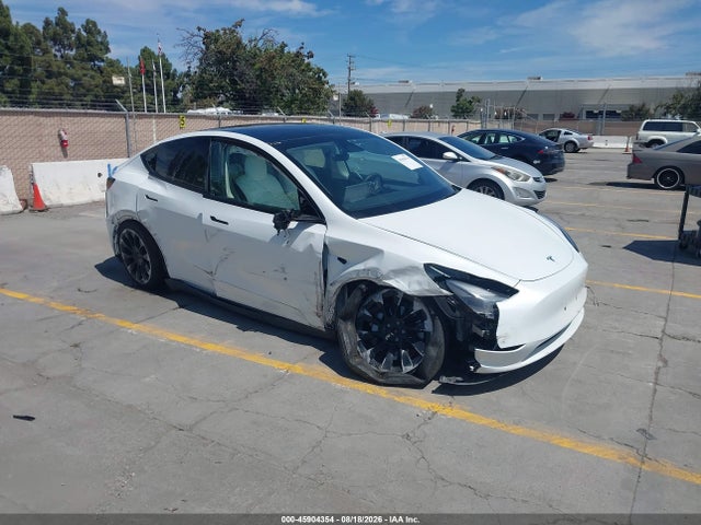 Продаж на аукціоні авто 2023 Tesla Model Y Awd/long Range Dual Motor All-wheel Drive, vin: 7SAYGDEE6PF635426, номер лоту: 45904354