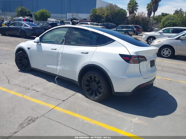 Продаж на аукціоні авто 2023 Tesla Model Y Awd/long Range Dual Motor All-wheel Drive, vin: 7SAYGDEE6PF635426, номер лоту: 45904354