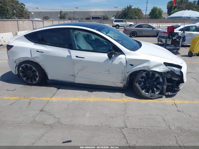 Продаж на аукціоні авто 2023 Tesla Model Y Awd/long Range Dual Motor All-wheel Drive, vin: 7SAYGDEE6PF635426, номер лоту: 45904354