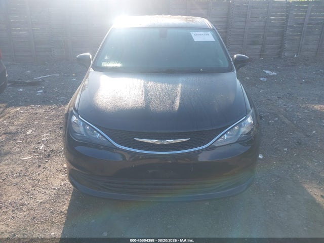 Chrysler Pacifica Lx 2017 2C4RC1CG8HR511616 Image 12