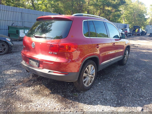 45904366 :رقم المزاد ، WVGAV7AX8CW002215 vin ، 2012 Volkswagen Tiguan Se مزاد بيع