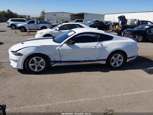 Ford Mustang Ecoboost Fastback 2022 1FA6P8THXN5140577 Image 15