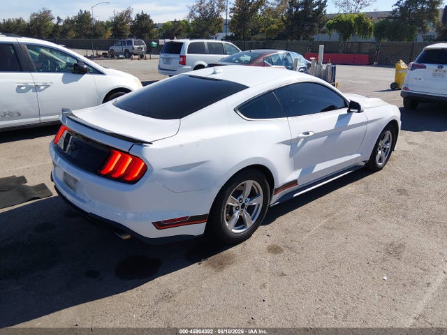 Ford Mustang Ecoboost Fastback 2022 1FA6P8THXN5140577 Image 4