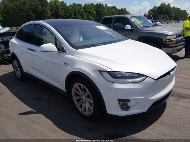 Продажа на аукционе авто 2016 Tesla Model X, vin: 5YJXCDE20GF026486, номер лота: 45904405