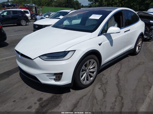 45904405 :رقم المزاد ، 5YJXCDE20GF026486 vin ، 2016 Tesla Model X مزاد بيع