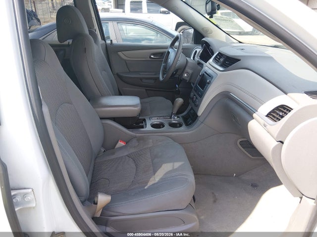 45904406 :رقم المزاد ، 1GNKRFKD0HJ222861 vin ، 2017 Chevrolet Traverse Ls مزاد بيع