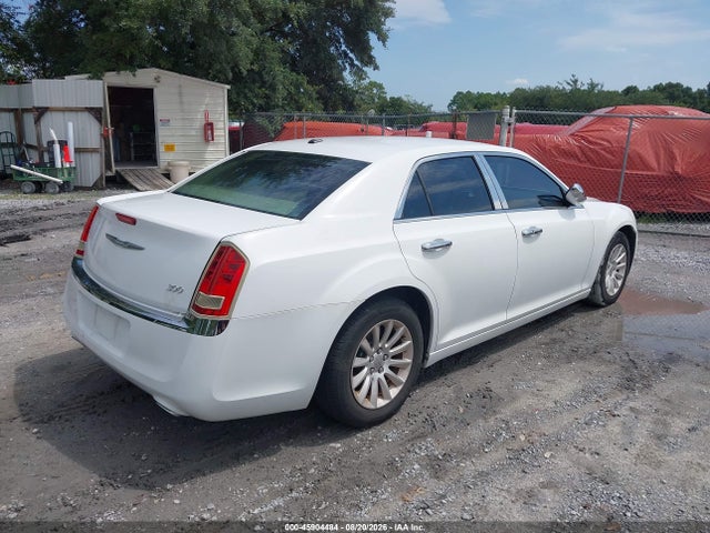 Продажа на аукционе авто 2014 Chrysler 300, vin: 2C3CCAAG4EH335971, номер лота: 45904484