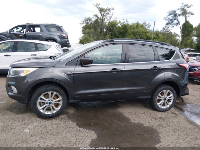 45904494 :رقم المزاد ، 1FMCU9GD1JUA91445 vin ، 2018 Ford Escape Se مزاد بيع