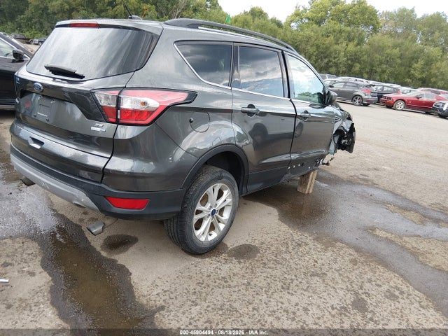 45904494 :رقم المزاد ، 1FMCU9GD1JUA91445 vin ، 2018 Ford Escape Se مزاد بيع