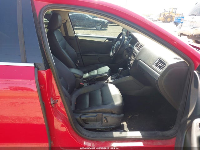 2013 Volkswagen Jetta 2.5l Se მანქანა იყიდება აუქციონზე, vin: 3VWDX7AJXDM389579, აუქციონის ნომერი: 45904517