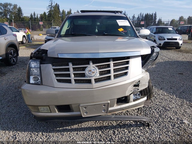 Продажа на аукционе авто 2008 Cadillac Escalade Esv, vin: 1GYFK66818R155601, номер лота: 45904529