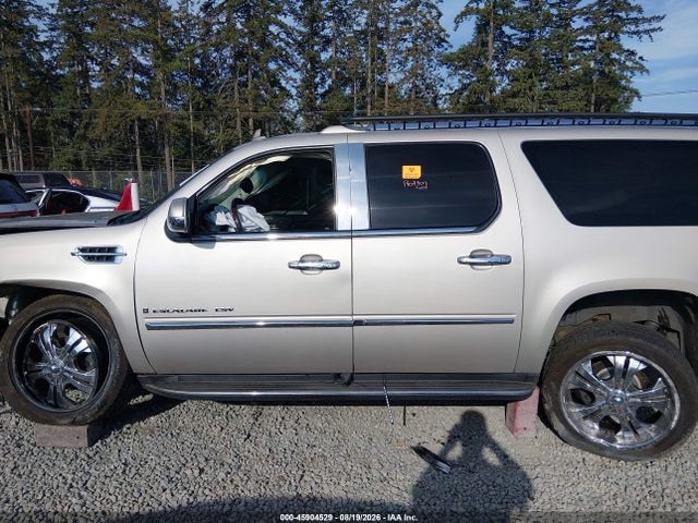 Продажа на аукционе авто 2008 Cadillac Escalade Esv, vin: 1GYFK66818R155601, номер лота: 45904529