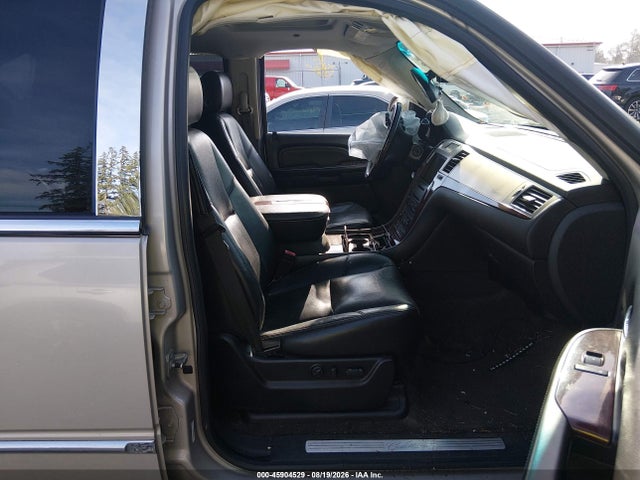 Продажа на аукционе авто 2008 Cadillac Escalade Esv, vin: 1GYFK66818R155601, номер лота: 45904529