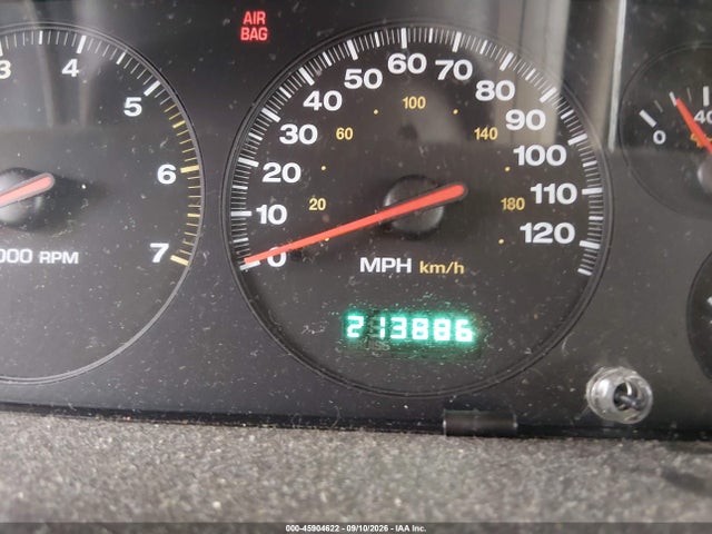 2000 Jeep Grand Cherokee Laredo მანქანა იყიდება აუქციონზე, vin: 1J4GW48N5YC411192, აუქციონის ნომერი: 45904622
