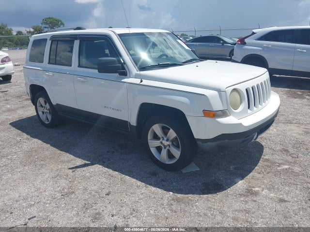 45904677 :رقم المزاد ، 1C4NJRCB2ED720047 vin ، 2014 Jeep Patriot Limited مزاد بيع