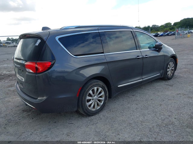 45904687 :رقم المزاد ، 2C4RC1BG3KR593019 vin ، 2019 Chrysler Pacifica Touring L مزاد بيع