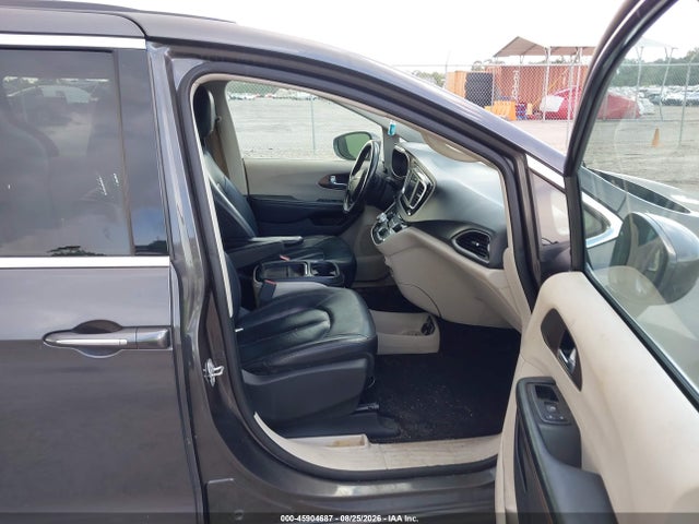 45904687 :رقم المزاد ، 2C4RC1BG3KR593019 vin ، 2019 Chrysler Pacifica Touring L مزاد بيع