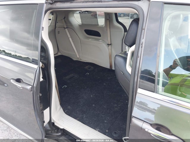 45904687 :رقم المزاد ، 2C4RC1BG3KR593019 vin ، 2019 Chrysler Pacifica Touring L مزاد بيع