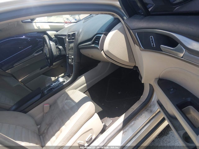 3FA6P0LU3KR108934 Ford Fusion Hybrid Se