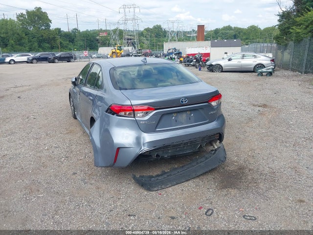 JTDEAMDE3NJ043832 Toyota Corolla Hybrid Le