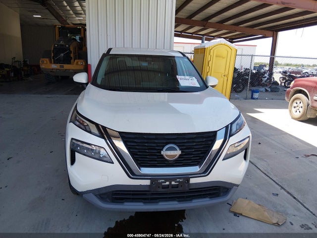 5N1BT3BA3PC843735 Nissan Rogue Sv Fwd