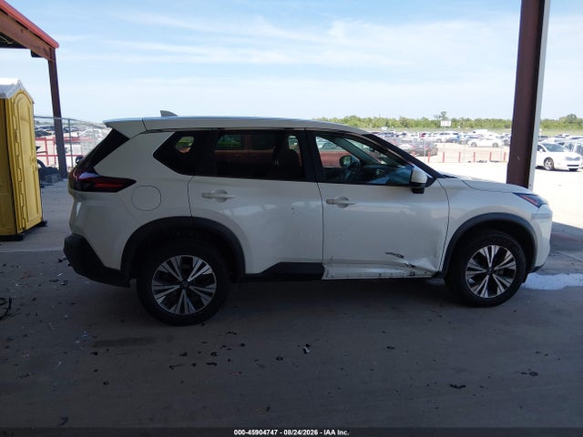 5N1BT3BA3PC843735 Nissan Rogue Sv Fwd