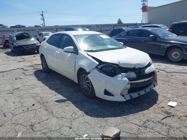 Продажа на аукционе авто 2018 Toyota Corolla Le, vin: 5YFBURHEXJP827223, номер лота: 45904852