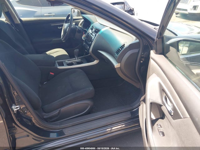 Продажа на аукционе авто 2015 Nissan Altima 2.5 S, vin: 1N4AL3AP0FC161227, номер лота: 45904868