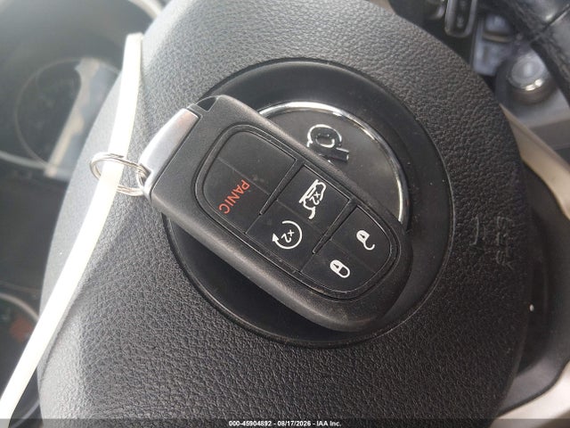 45904892 :رقم المزاد ، 1C4PJMCB6FW717945 vin ، 2015 Jeep Cherokee Latitude مزاد بيع
