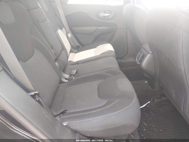 45904892 :رقم المزاد ، 1C4PJMCB6FW717945 vin ، 2015 Jeep Cherokee Latitude مزاد بيع