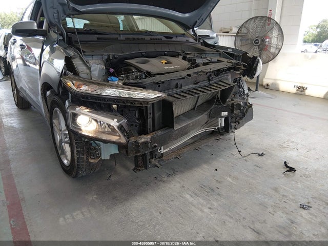 45905057 :رقم المزاد ، KM8K1CAA1LU577160 vin ، 2020 Hyundai Kona Se مزاد بيع