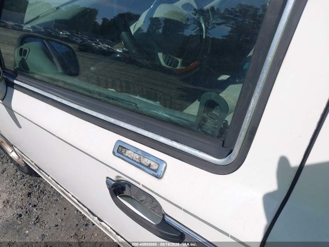 45905088 :رقم المزاد ، 1LNLM82W8SY610147 vin ، 1995 Lincoln Town Car Signature/spinnaker مزاد بيع