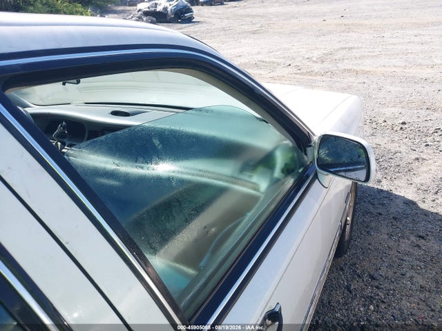 45905088 :رقم المزاد ، 1LNLM82W8SY610147 vin ، 1995 Lincoln Town Car Signature/spinnaker مزاد بيع