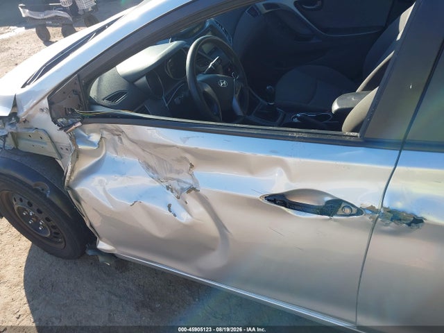 Продажа на аукционе авто 2016 Hyundai Elantra Se, vin: 5NPDH4AE6GH721464, номер лота: 45905123