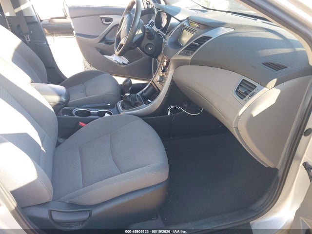 Продажа на аукционе авто 2016 Hyundai Elantra Se, vin: 5NPDH4AE6GH721464, номер лота: 45905123