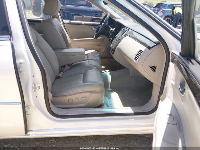 45905160 :رقم المزاد ، 1G6KD57Y48U210016 vin ، 2008 Cadillac Dts 1sa مزاد بيع
